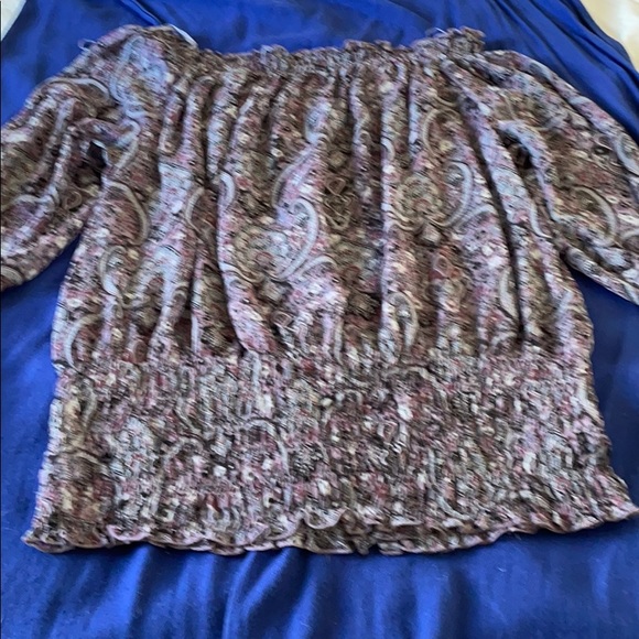 Peasant off the shoulder top - Picture 2 of 8